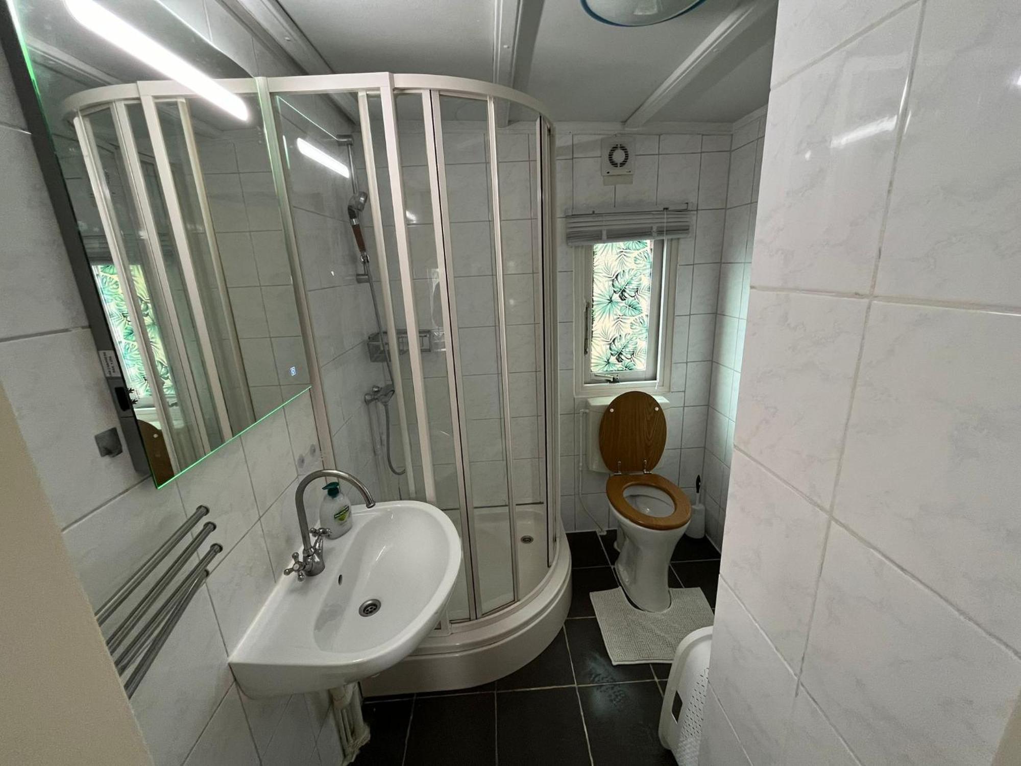 Leuk Chalet Te Huur In Putten, Honden Van Harte Welkom, Alleen Voor Recreatie Villa Eksteriør billede